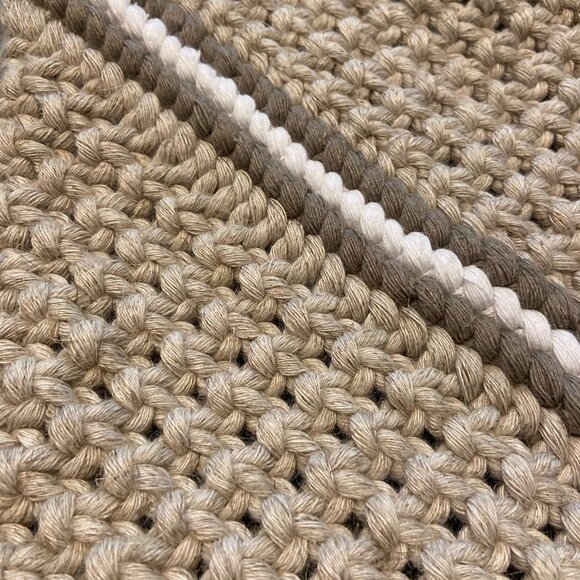 Beautiful handmade Natural fiber Handbag - Picture 4 of 5